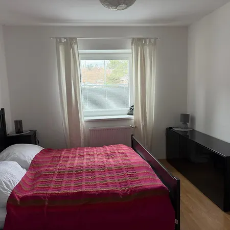 Karawanken Glueck 公寓 *